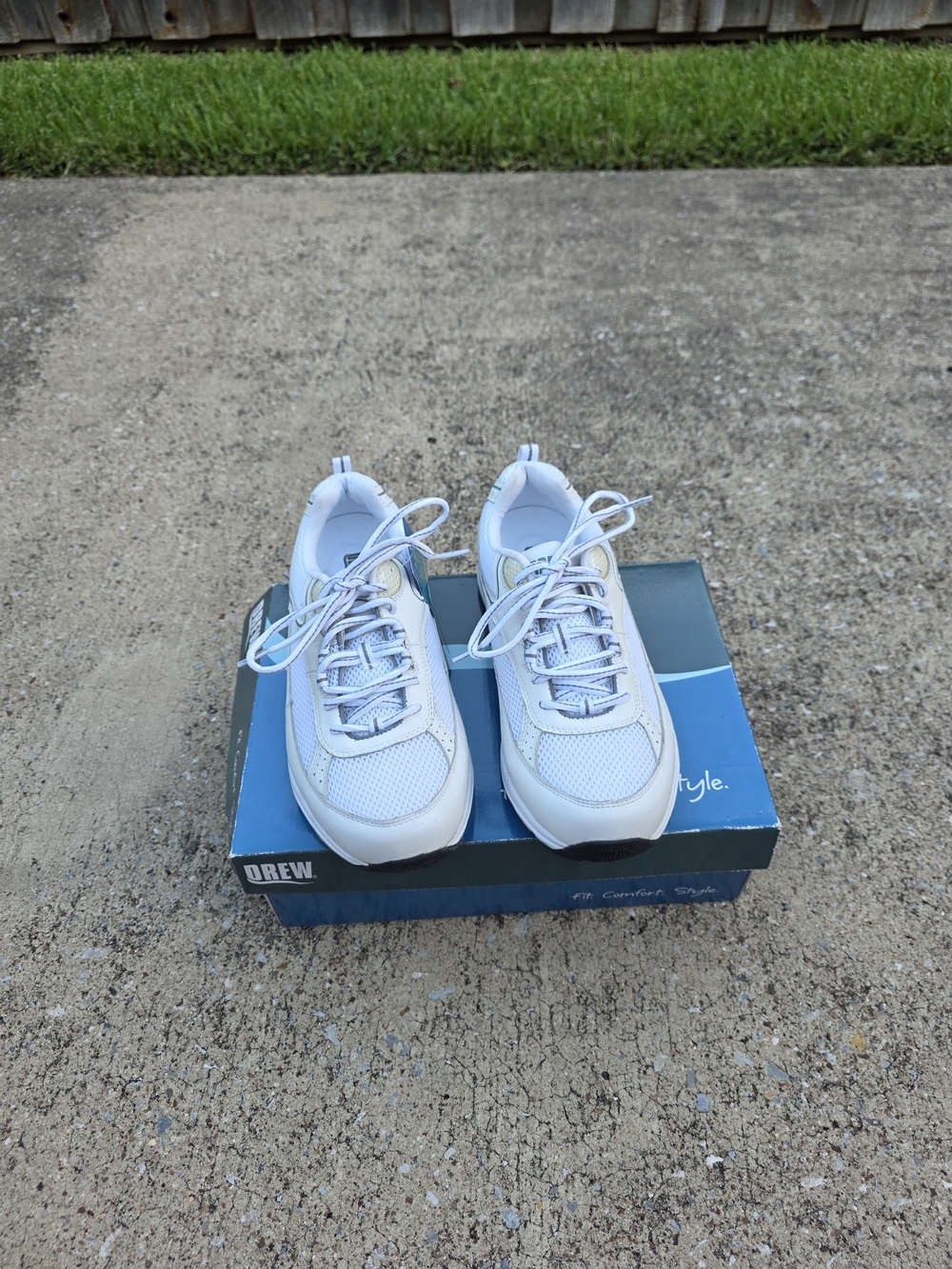 DREW Dri-Lex White Athletic Orthopedic Sneakers
